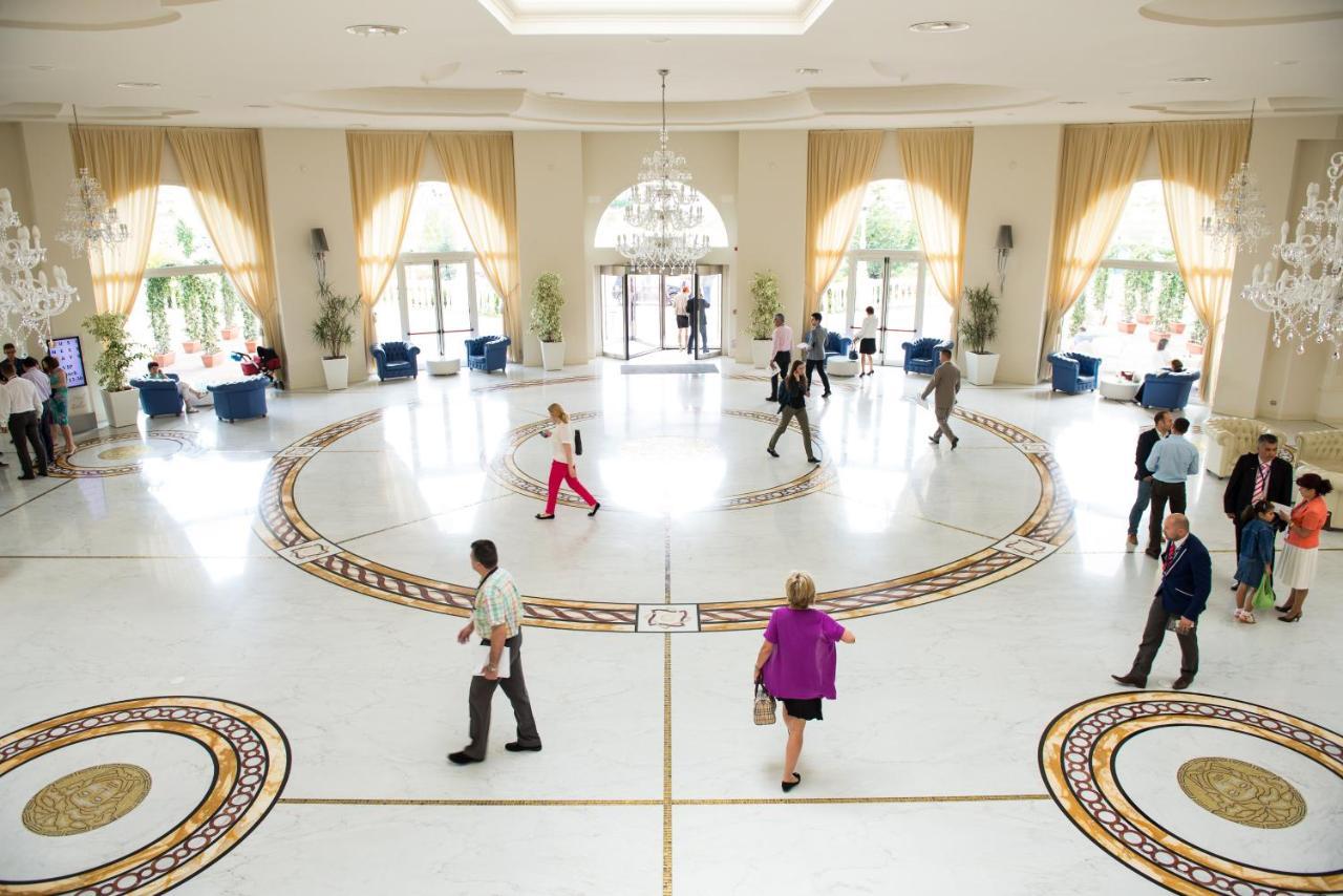 Grand Hotel Italia Κλουζ-Ναπόκα Εξωτερικό φωτογραφία Lobby