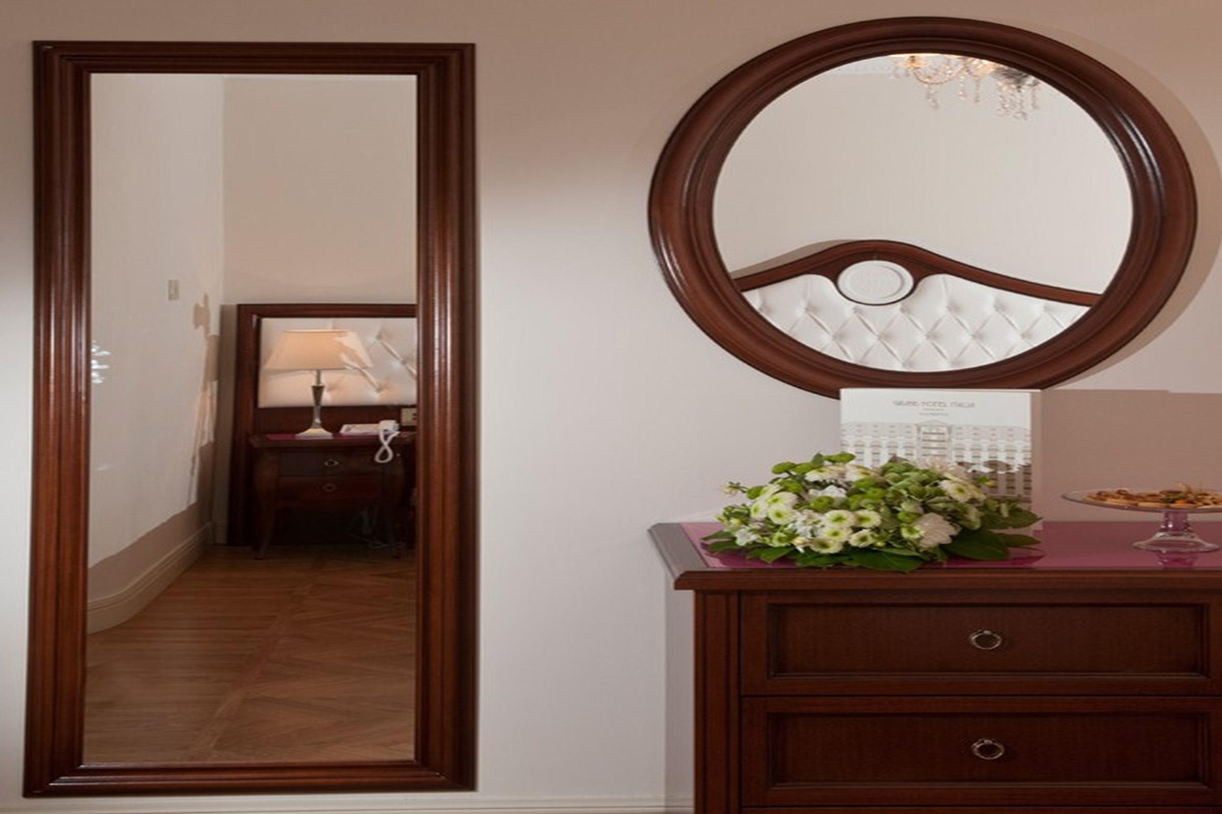Grand Hotel Italia Κλουζ-Ναπόκα Εξωτερικό φωτογραφία Mirrors