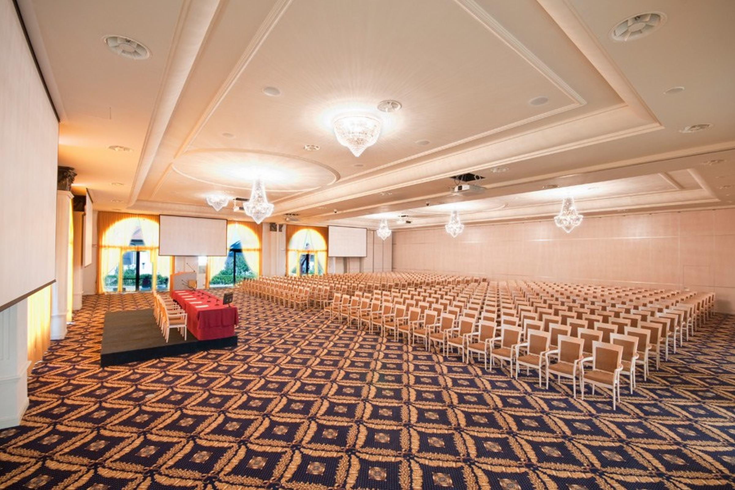 Grand Hotel Italia Κλουζ-Ναπόκα Εξωτερικό φωτογραφία The ballroom