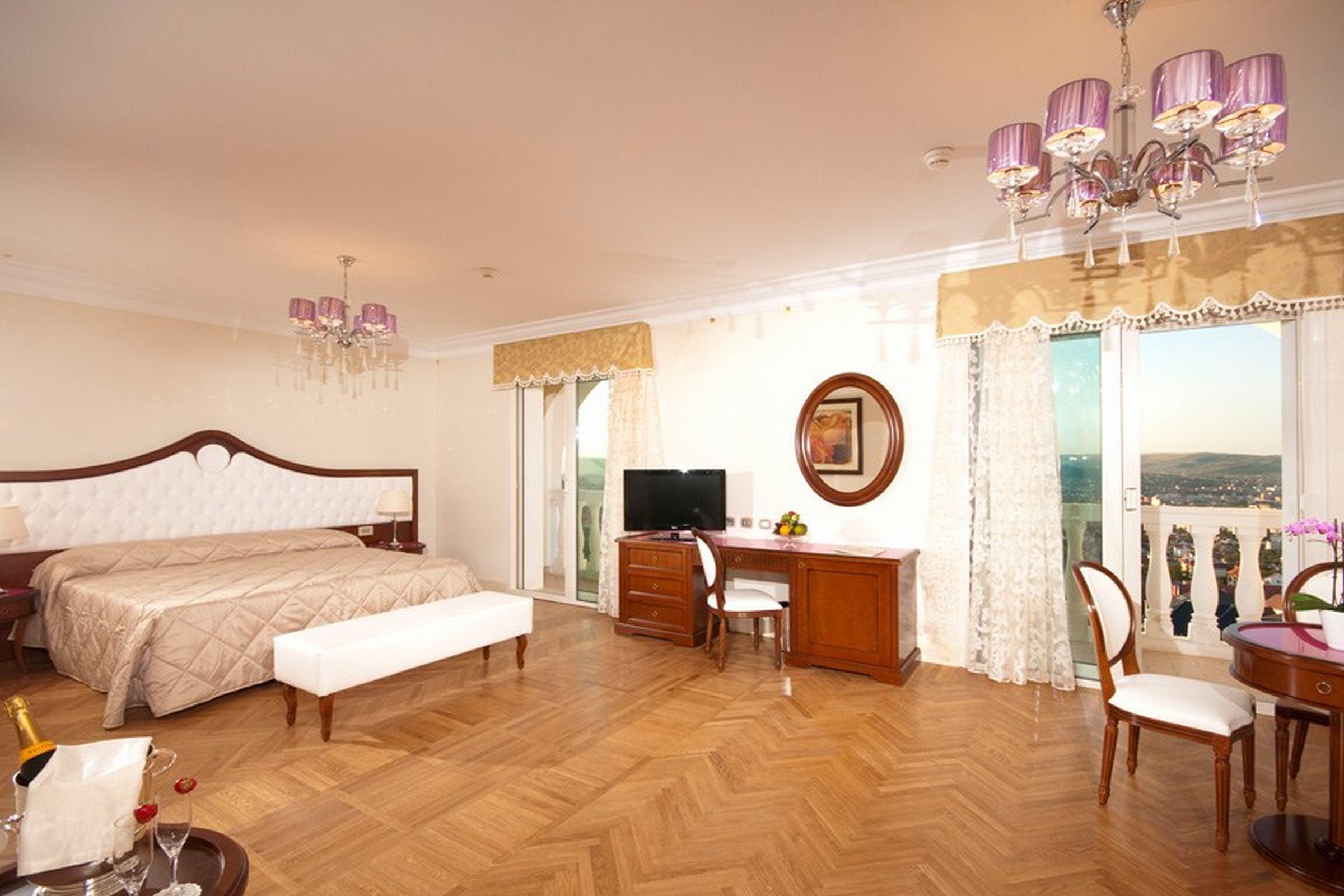 Grand Hotel Italia Κλουζ-Ναπόκα Εξωτερικό φωτογραφία Suite